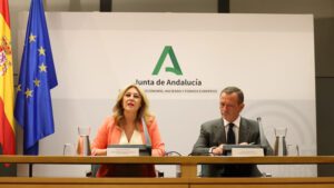 La consejera Carolina España presenta un paquete de incentivos para las empresas que estarán dotados con 244 millones de euros.