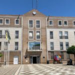también reduce a la mitad el periodo medio de pago a los proveedores.