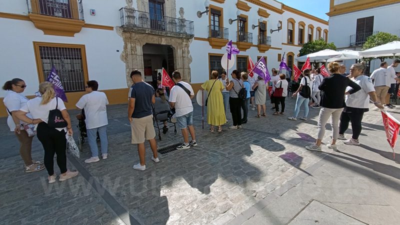 El SAD de Utrera reivindica “sus derechos y la municipalización del servicio de manera libre y voluntaria