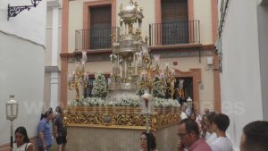 La Parroquia de Santiago el Mayor celebra su Procesión Eucarística este domingo