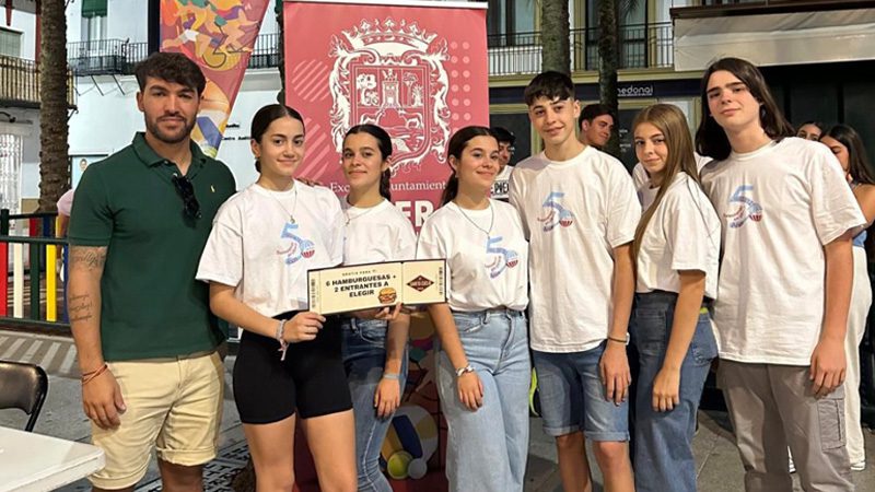 Los participantes realizaron una serie de pruebas y desafíos relacionados con la historia, la música, el arte, la literatura y la gastronomía utrerana, entre otros aspectos