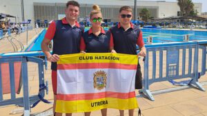 El Club Natación Utrera cierra su temporada dcon bajada de tiempos y mejora de marcas en Málaga