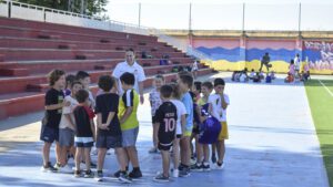  iniciativa lúdico-deportiva organizada por el Ayuntamiento palaciego y el Club de Tenis y Pádel Manolo Cabeza