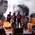 Fue en el transcurso de un encuentro sobre la música iberoamericana y la música del Sur, previo al comienzo de la gira española del artista colombiano
