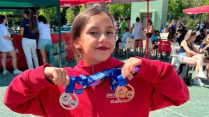 La nadadora utrerana, Claudia Bascón, logra doble medalla en el Campeonato de España Alevín de natación sincronizada