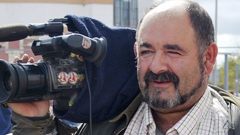 Este utrerano era muy conocido ya que durante años no hubo evento social en Utrera en el que no estuviera presente con su cámara al hombro