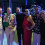 Los homenajeados regalaron su humor y su particular visión del flamenco al público que se dio cita en el Patio del Colegio salesiano