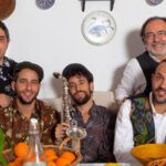 Los integrantes de este quinteto, naturales de Marchena, proceden de familias de músicos y están muy vinculados al mundo de la pedagogía así como de otras actividades interdisciplinares