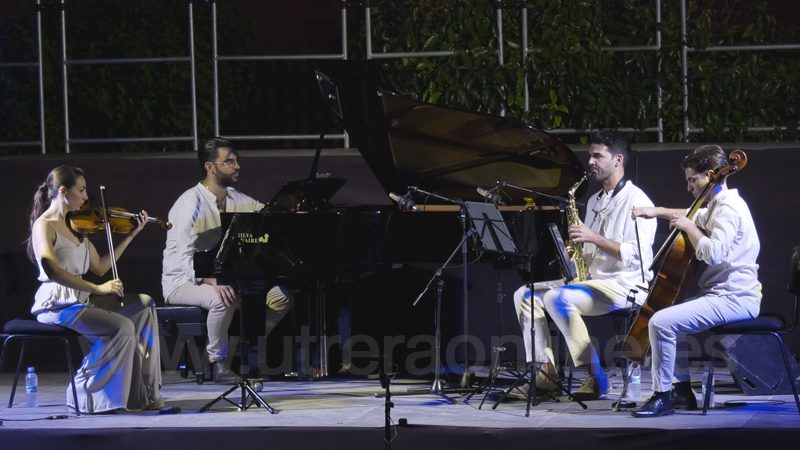 El homenaje a Bambino fue con la interpretación del tema “Procuro Olvidarte” con los arreglos de Claudia Gallardo