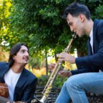 Junto al músico francés Antoine Guerrero forma el Dúo Métis
