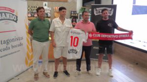 También se presentó en este acto la nueva equipación que el primer equipo lucirá durante la temporada 2024 – 2025