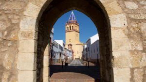 Desde el Ayuntamiento del municipio se hace un llamamiento a todo el que quiera salir de figurante en el anuncio que puede hacerlo el día 3 de septiembre