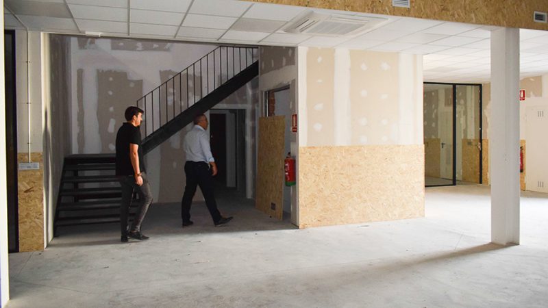 Culmina una nueva fase de la naves destinadas a coworking, vivero de empresas y acciones formativas en Los Palacios y Villafranca