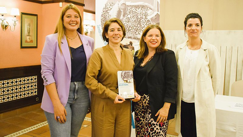 Los Palacios y Villafranca conmemora el Día Internacional de la Mujer Rural