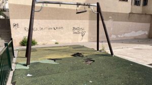 El PSOE de Utrera denuncia el abandono de los parques infantiles