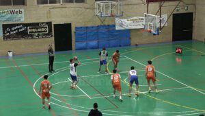 El Club Baloncesto Utrera arrasa y se clasifica para la final provincial