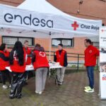 Cruz Roja y Endesa instalan un punto de información en Sevilla para tramitar el bono social de electricidad