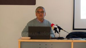 “Lo que dicen (y ocultan) las etiquetas”: Aguilar desvela las claves del etiquetado alimentario
