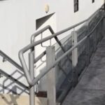 La Biblioteca de Utrera estrena rampa de acceso a la planta sótano