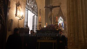 El Santísimo Cristo de Santiago preside el Vía Crucis del Consejo 2025 en su 350 aniversario