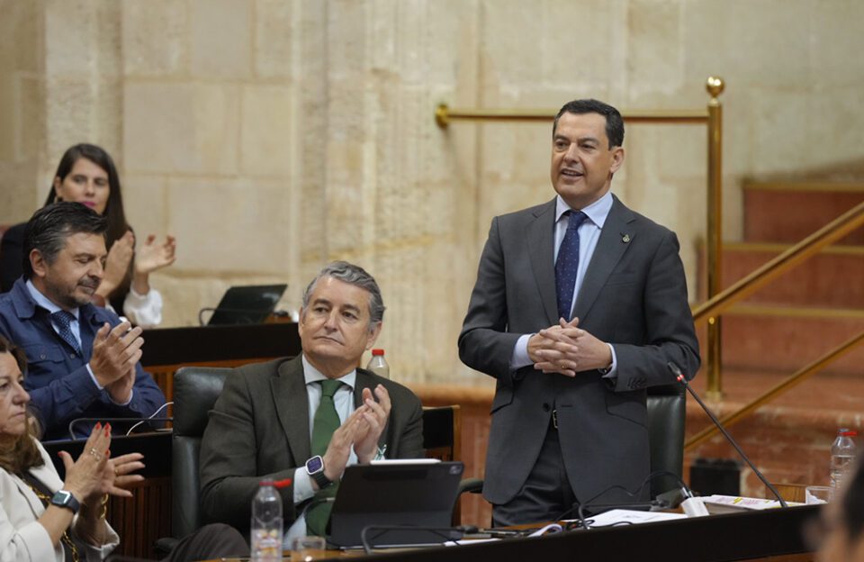 Moreno indica que los aranceles son lesivos para Andalucía y pide unidad para paliar sus consecuencias