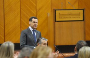 Moreno indica que los aranceles son lesivos para Andalucía y pide unidad para paliar sus consecuencias