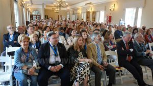 El Aula de la Experiencia vive un momento de auge: Utrera y otros 13 municipios lo celebran en Espartinas