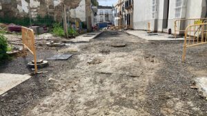 Cruce de acusaciones entre PSOE y PP por las obras de la calle San Fernando en Utrera