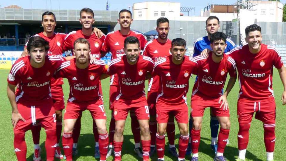 El C.D. Utrera cae por la mínima ante el Atlético Central y se jugará el pase en casa