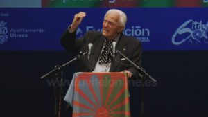 Juan de Dios Ramírez Heredia emociona a Utrera con la memoria viva del pueblo gitano