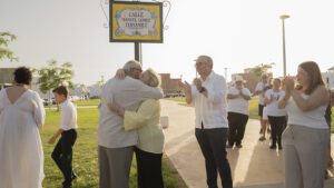 Los Palacios inaugura la Plaza de la Música y rinde homenaje a dos maestros locales