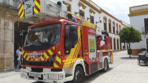 La Policía Local, Bomberos y Protección Civil de Utrera realizan más de una veintena de intervenciones durante el fin de semana