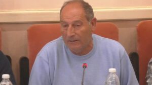 En marcha el plan de mejora integral de once zonas de juegos infantiles del municipio