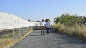 Finalizan los arreglos de otros cuatro caminos rurales con riego asfáltico en Los Palacios