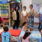 La delegada territorial Maria Luisa Cava visita las escuelas de verano junto al gobierno municipal