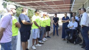 Los Palacios y UNEI generan siete empleos en sus piscinas municipales para personas con discapacidad