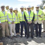 El alcalde de Los Palacios visita las obras de modernización de regadíos en Las Marismas del Guadalquivir