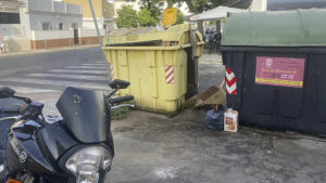 La delegada de Sanidad se reúne con la fábrica de piensos para desratizar La Fontanilla