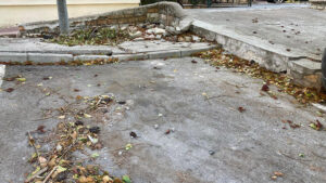 El PSOE de Utrera denuncia la falta de mantenimiento en la barriada del Tinte