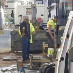 La rotura de la tubería en la calle María Alba provoca un cruce político entre PP y PSOE