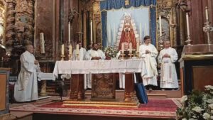 Santa María de la Mesa despide a Joaquín Reina y Jesús García y da la bienvenida a José Diego Román