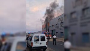 Trenes detenidos y un incendio en La Morera, entre las incidencias destacadas de la jornada del miércoles