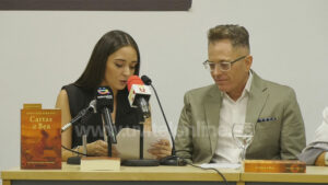 El escritor utrerano Fernando Serrano presenta su novela “Cartas a Bea”