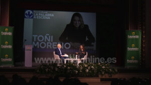 Toñi Moreno y Jesús Vigorra protagonizan con éxito una nueva cita del ciclo cultural “La palabra a escena”