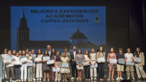Los Palacios celebra un homenaje educativo a la excelencia académica y trayectoria docente