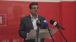 El PSOE de Utrera alerta sobre la apertura de un expediente sobre contrataciones ilegales en el Ayuntamiento