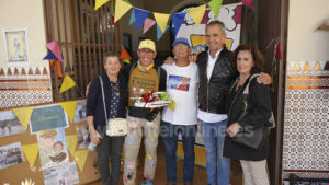 El Colegio Salesiano de Utrera recibe a José Antonio Nieto en su recorrido solidario contra el cáncer infantil