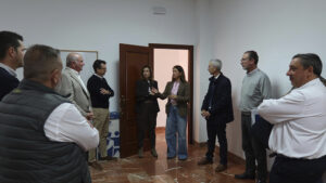 El equipo de gobierno de Utrera visita las instalaciones de Oleand Manzanilla Olive