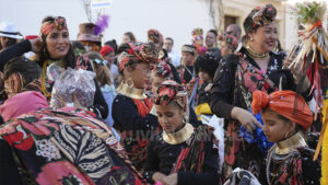El Carnaval de Utrera 2026 llena las calles de participación, color y ambiente festivo