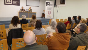 La Biblioteca Municipal de Utrera acogió la presentación de “El Diario de Martín”, la nueva novela de Jesús Doblado